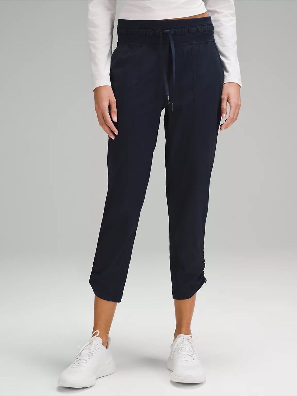 Lululemon Dance Studio Mid-Rise Cropped Navy Pant Size 8